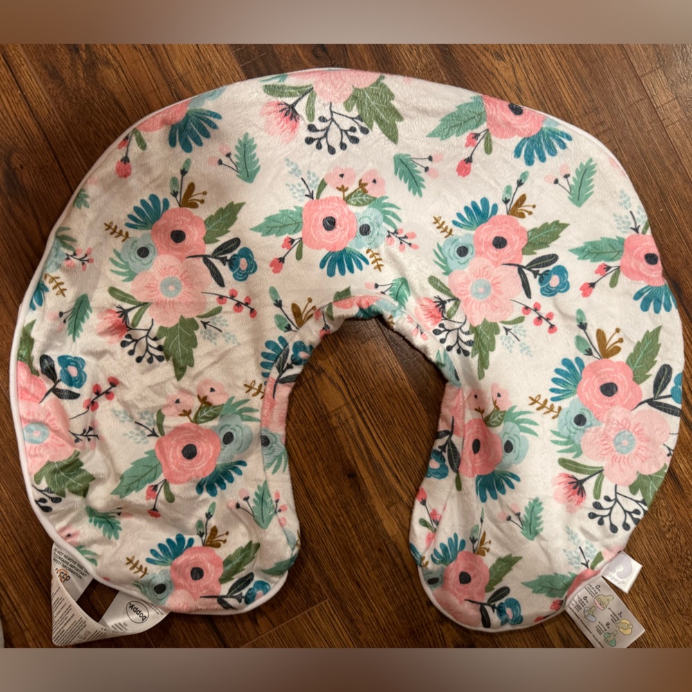 Boppy reversible fleece cover